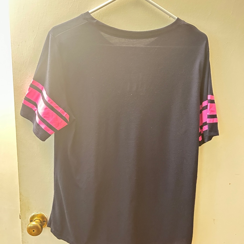 Disney Mini Mouse Shirt - Picture 2 of 2